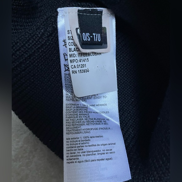 Canada Goose Arctic Program Beanie - Picture 6 of 9